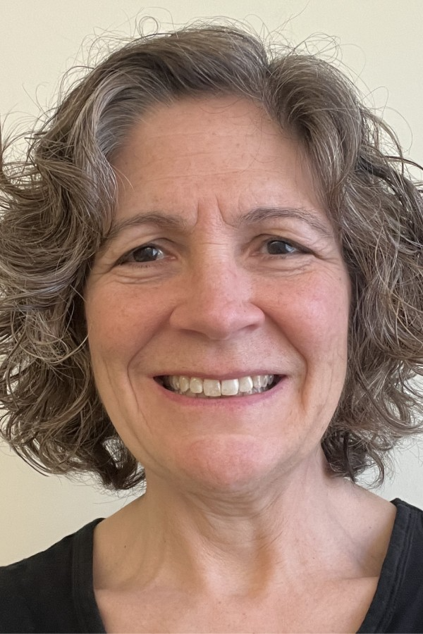 Elizabeth Caucutt